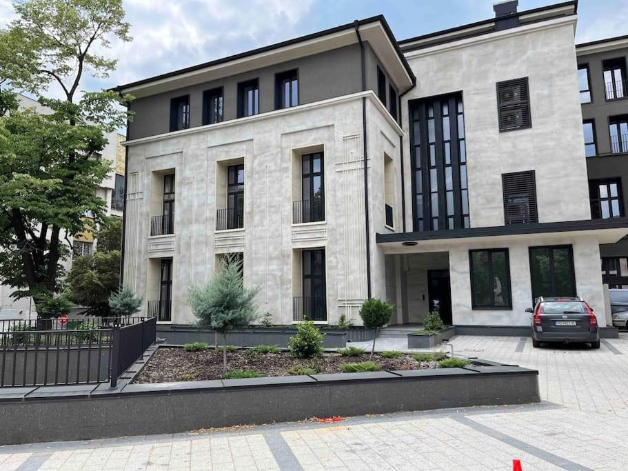 7Mins City Garden And Center+P Plovdiv Exterior photo
